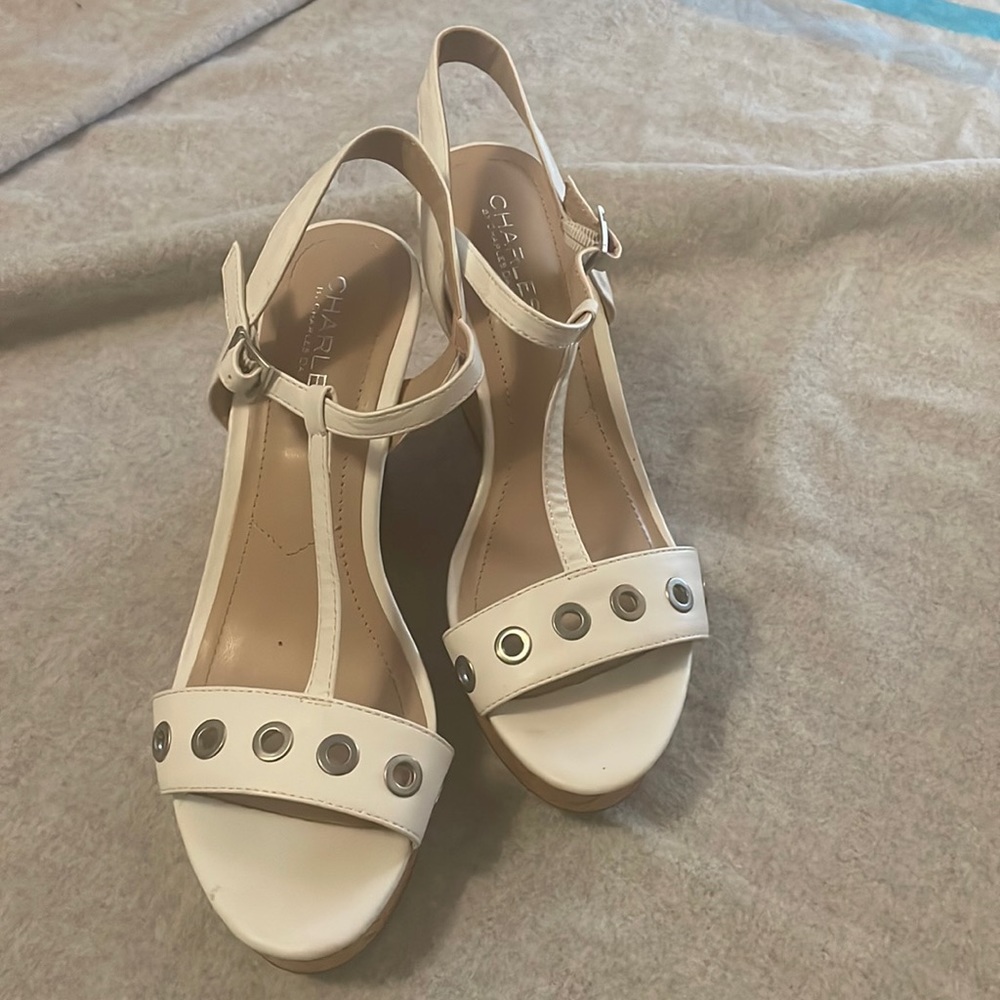 Ladies shoes white Charles David